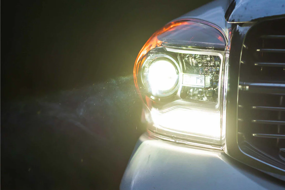 2006-2008 Dodge Ram 1500 2500 LED DRL Projector Headlights - 2013+ Replica Design - Image 4