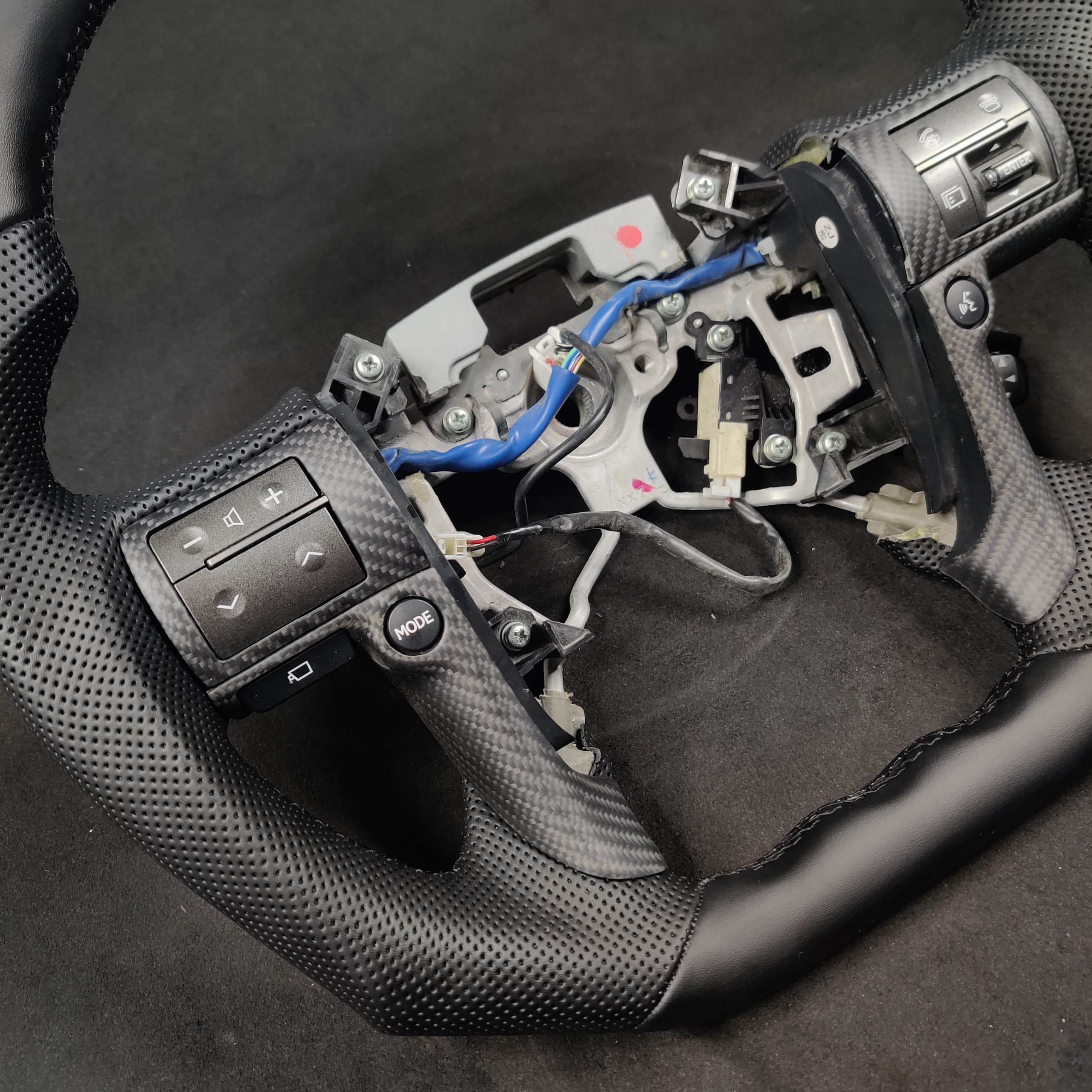2014-2020 Lexus GX460 Custom Carbon Fiber Steering Wheel - Image 2