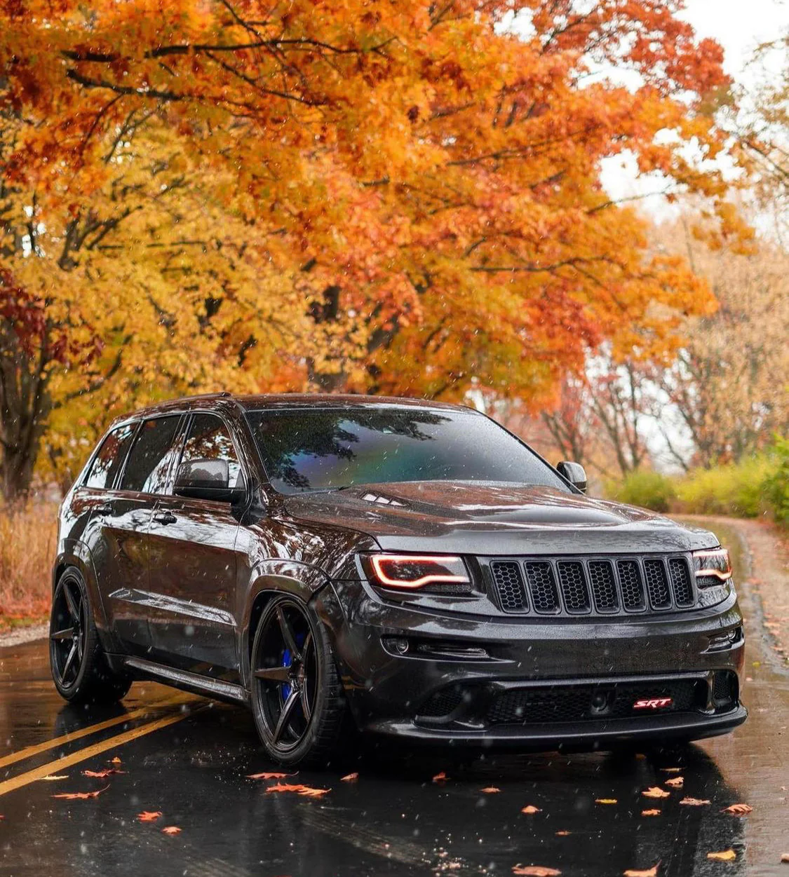 2014-2022 Jeep Grand Cherokee WK2 RGBW Flow Series LED DRL Boards - Image 4