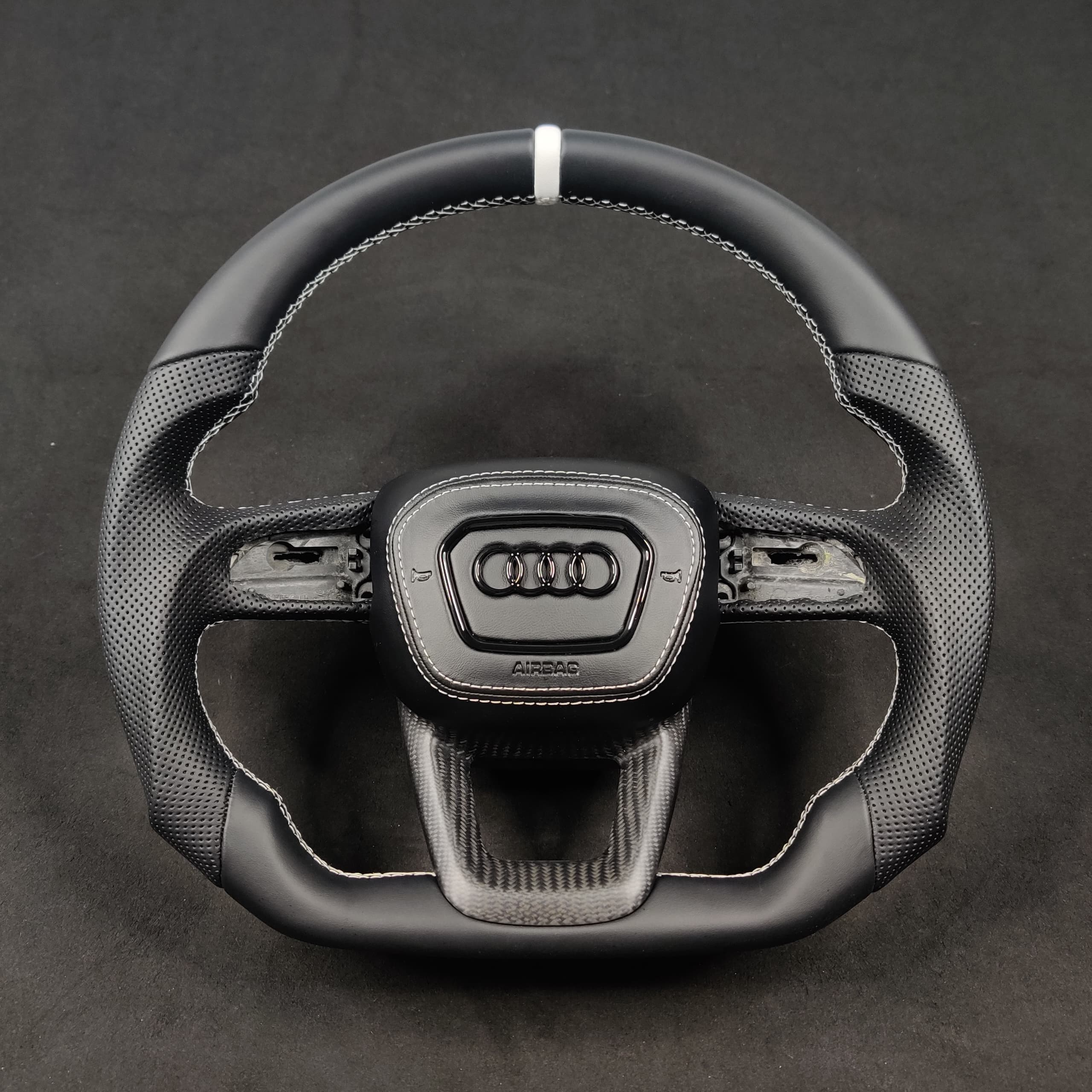 2015-2026+ Audi Q3/Q5/Q7/Q8 Custom Carbon Fiber Steering Wheel - Image 5