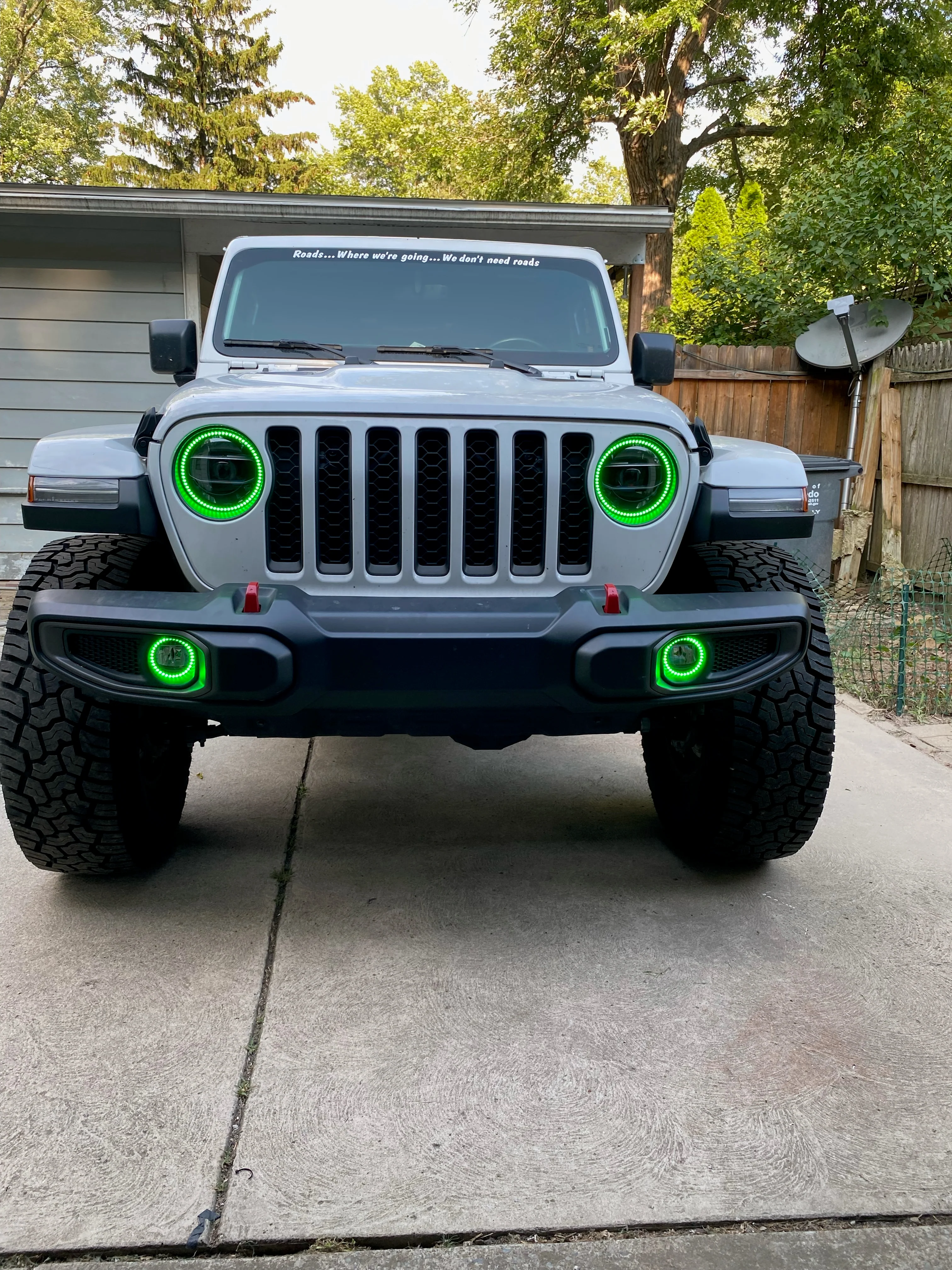 2018-2025+ Jeep Wrangler Gladiator JL JT RGBW Flow Series Waterproof Exterior LED Halo Kit - Image 4