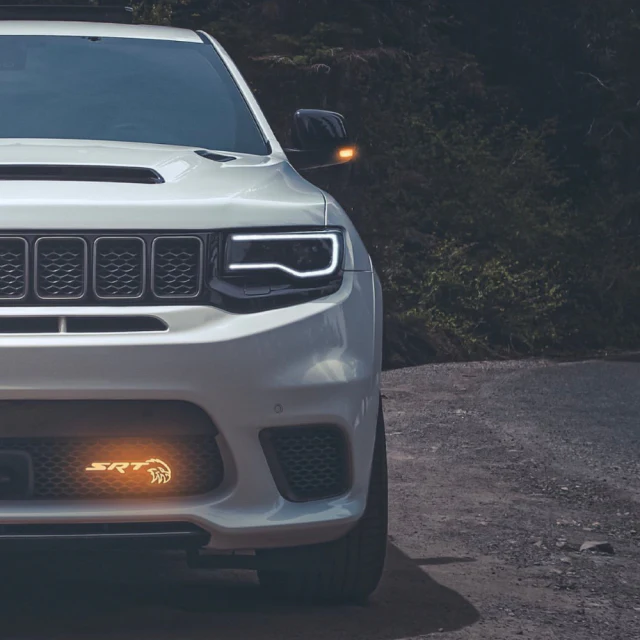 Jeep Trackhawk RGBW Flow Series LED Grill Emblem - Image 23